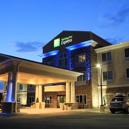 Holiday Inn Express Belle Vernon Екстер'єр фото
