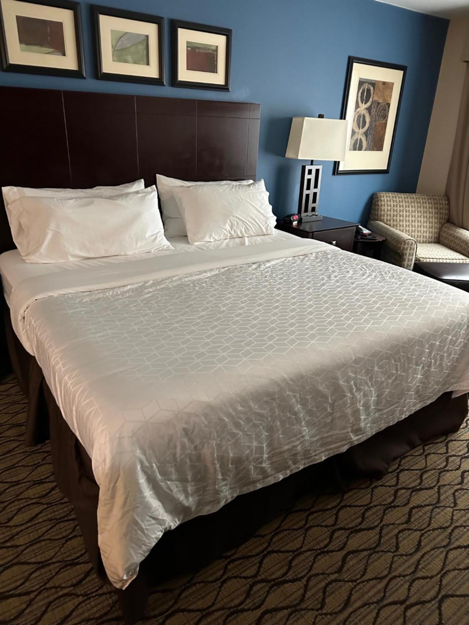 Holiday Inn Express Belle Vernon Екстер'єр фото
