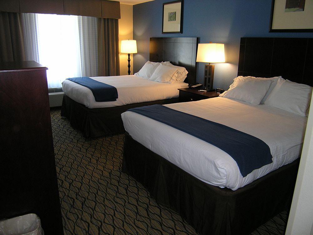 Holiday Inn Express Belle Vernon Екстер'єр фото