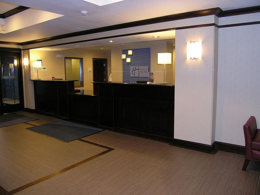 Holiday Inn Express Belle Vernon Екстер'єр фото