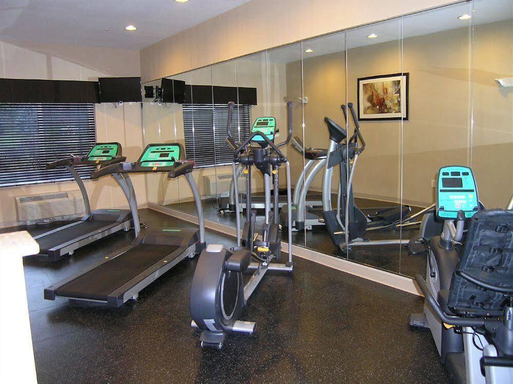 Holiday Inn Express Belle Vernon Екстер'єр фото